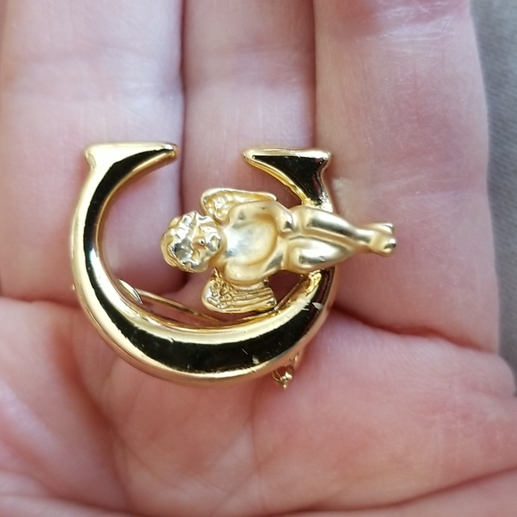 Razza " C " with ANGEL PIN Vintage - Picture 1 of 3
